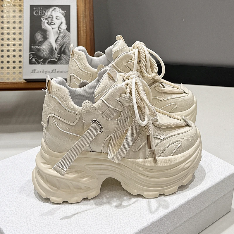 

Женские кроссовки на толстой подошве 9 см, новинка 2026 года, весенние, на шнуровке, на высокой платформе, дышащие, кожаные, спортивные, на танкетке, повседневные, в стиле «dad shoes»