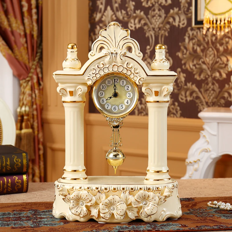 Ceramic Clock Bedroom Swing Clock Ornaments High-end Luxury Retro Decorative Desktop Table Clock