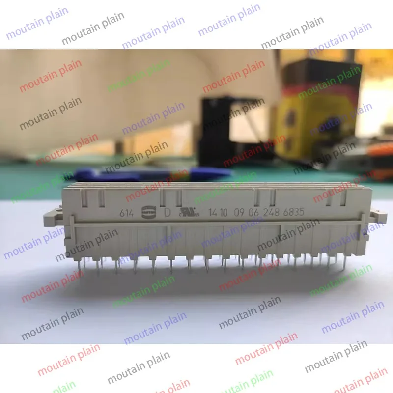 09062486835 Original 48-Pin High Current Female Connector 3 Rows 48 Straight Holes