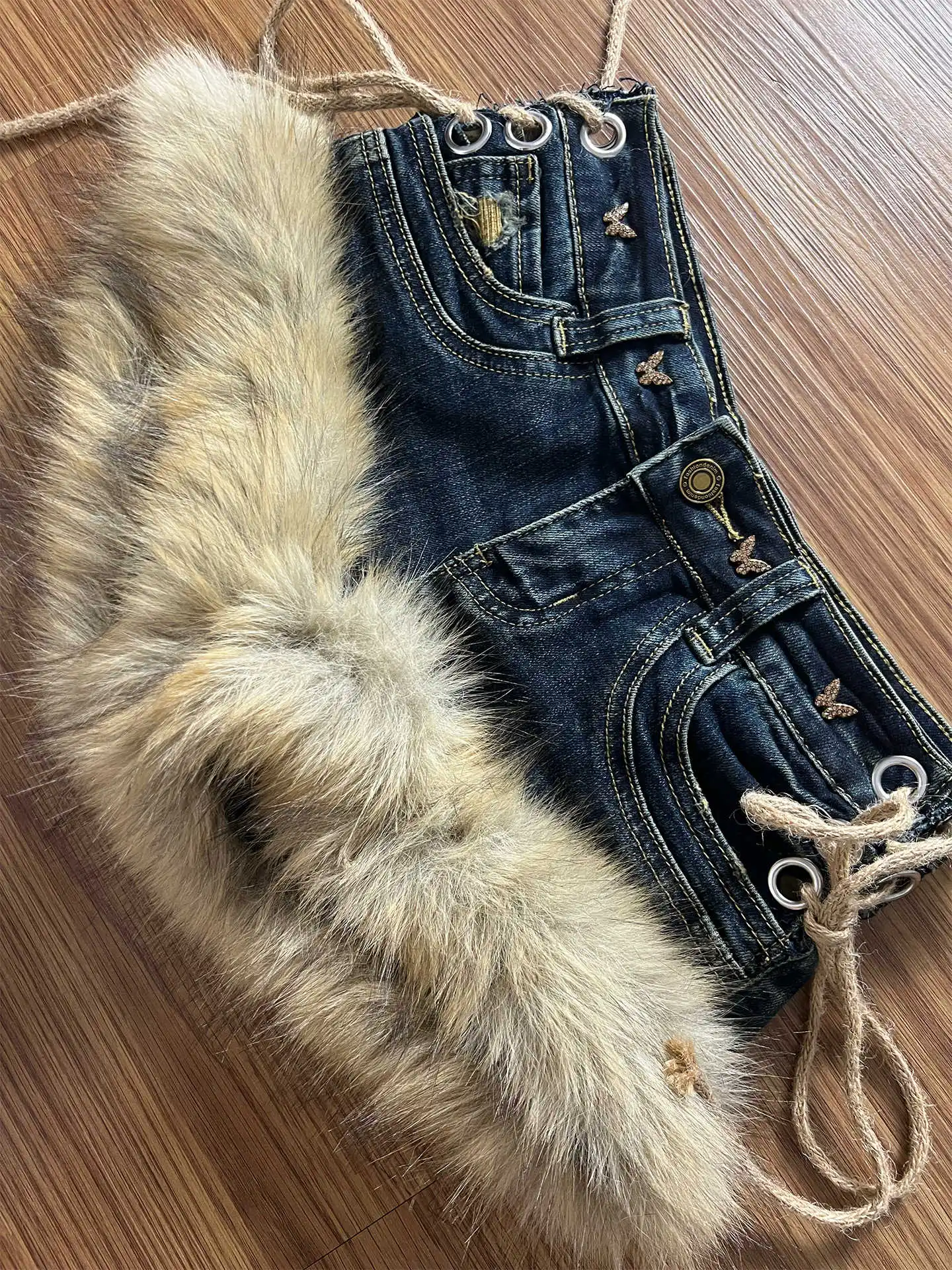 

Y2K винтажные сексуальные шорты с мехом и необработанными краями в стиле пэчворк, уличная одежда, женские джинсовые шорты, женские ретро уличные облегающие шорты, новинка