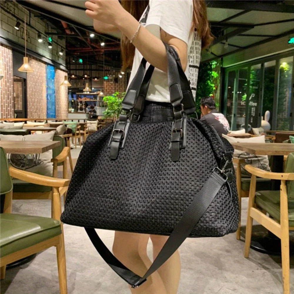 

Ladies' fashionable mesh casual shoulder bag, large capacity retro short distance travel crossbody handbag