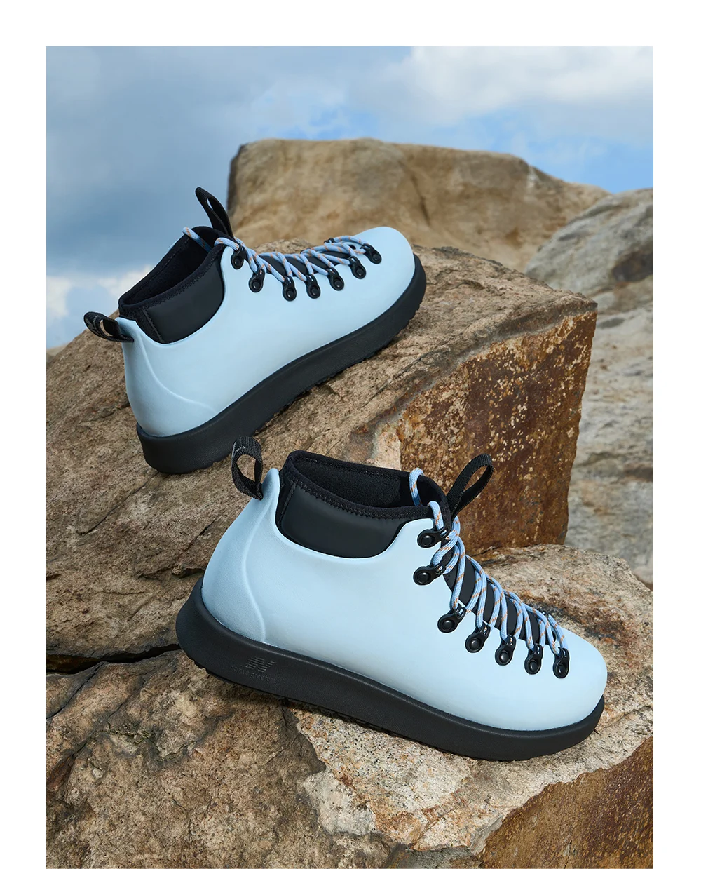 High Quality Outdoor Sports Mens Hiking Shoes Mountaineering Shoes Hiking Shoes Durable Lace Up Mountaineering Hunting Sneakers