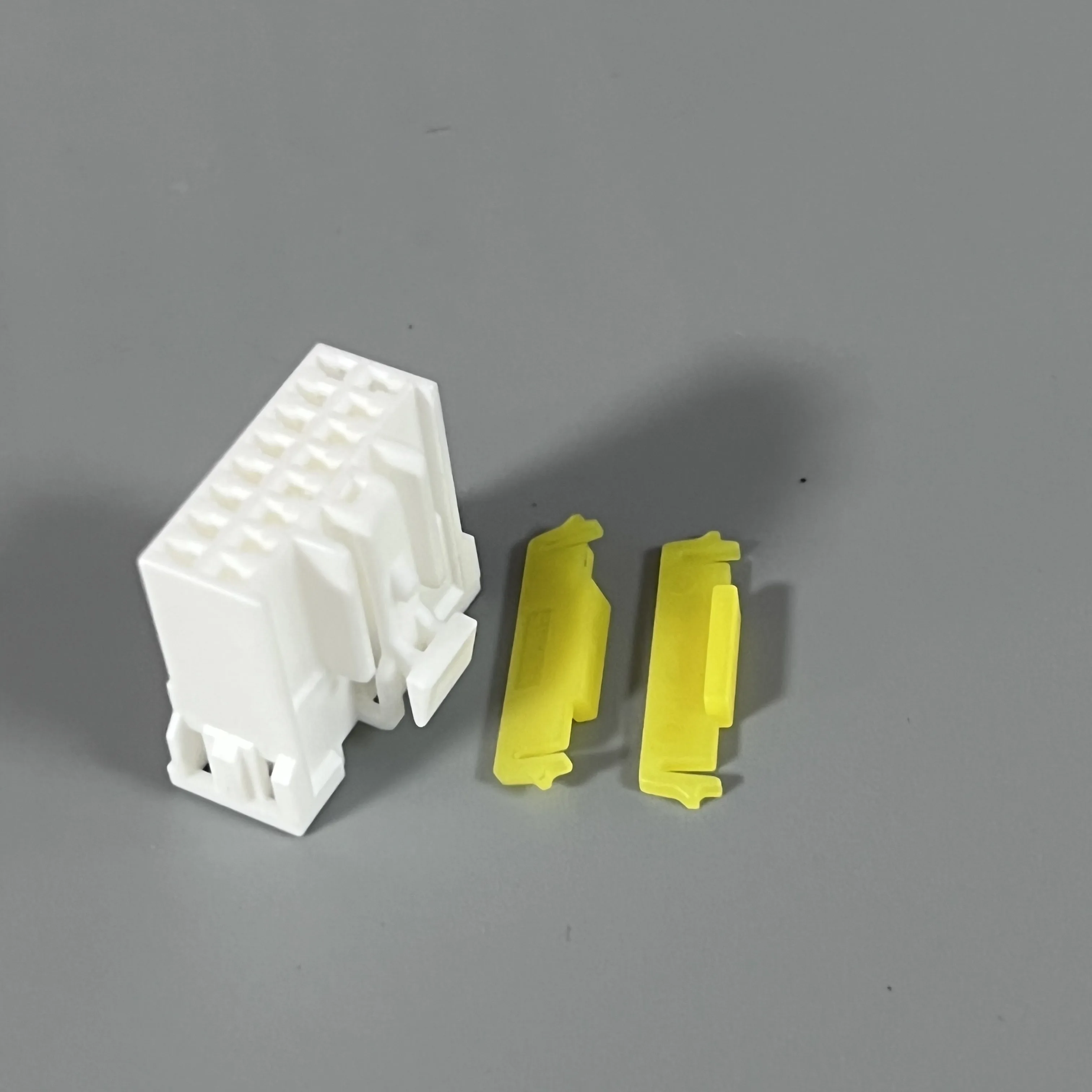1-20 sets  16pin auto wiring harness plug cable electric plug connector HD163-1.2-11 MG610360