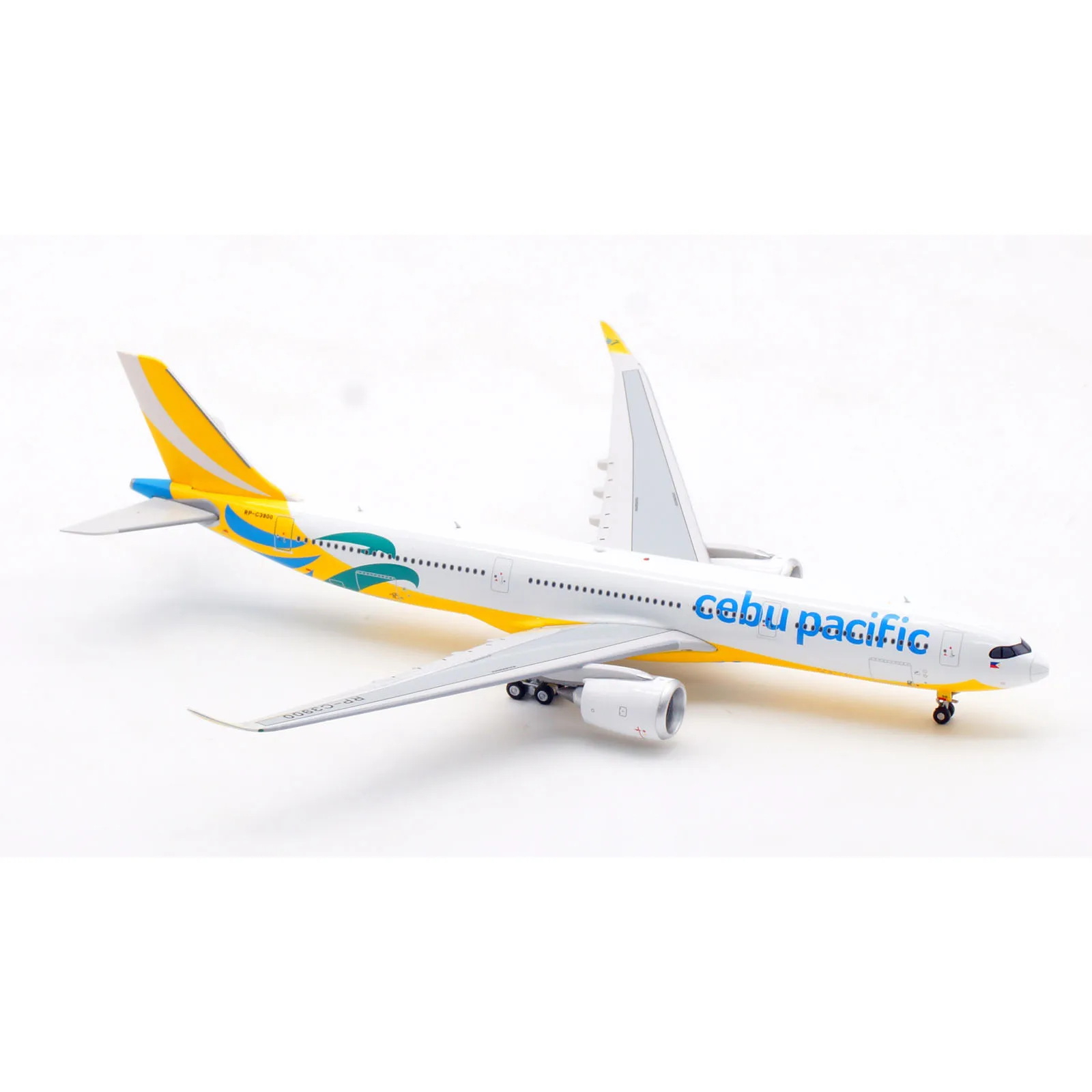 AV4224 Alloy Collectible Plane Gift Aviation 1:400 Cebu Pacific Airbus A330-900 Diecast Aircraft Jet Model RP-C3900 With Tractor