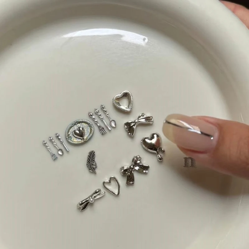 Série de vaisselle couteau fourchette cuillère 3D Silicone moule à ongles Nail Art doux estampage plaques bricolage manucure sculpture modèle