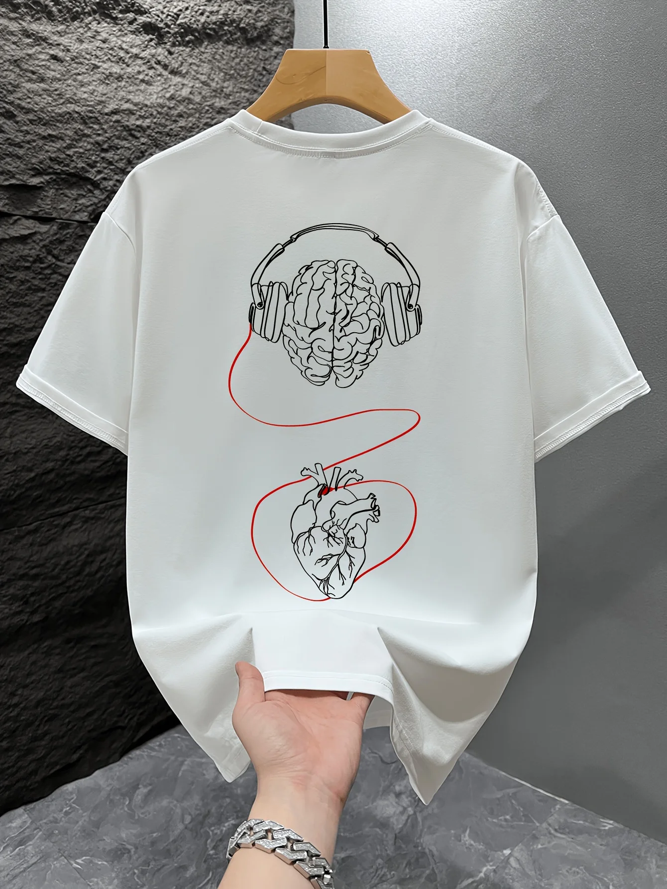 Oversized Cotton T-shirt Brain Headphone Connect Heart Line Art Print Back Graphic Tee