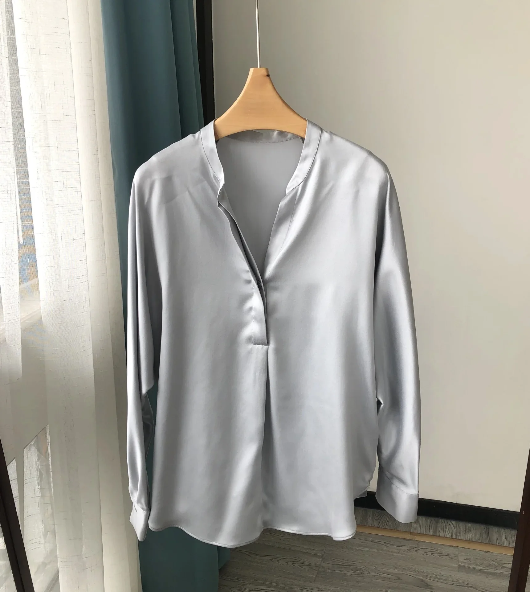 Niche Luxury 100% Silk Women Office Lady Shirts Oversize Drop Dhoulder V-neck Satin Shirt One Piece Cut Long Sleeve Solid Blouse