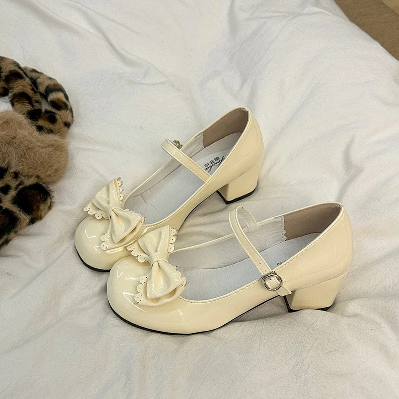 النساء مضخات لوليتا نمط لطيف جولة رئيس جين أحذية النساء القوس الحلو فستان الحفلات ميدي الكعوب أحذية 2025 جديد كعوب الموضة النساء #4