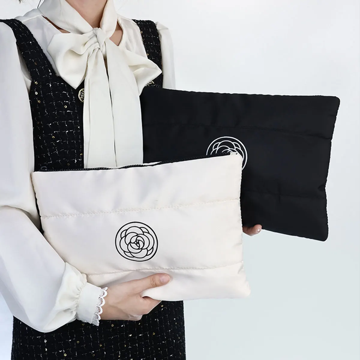 Пуховая хлопковая косметичка для рук с цветочным принтом камелии, портативная косметичка большой емкости с высоким уровнем внешнего вида, дорожная косметичка