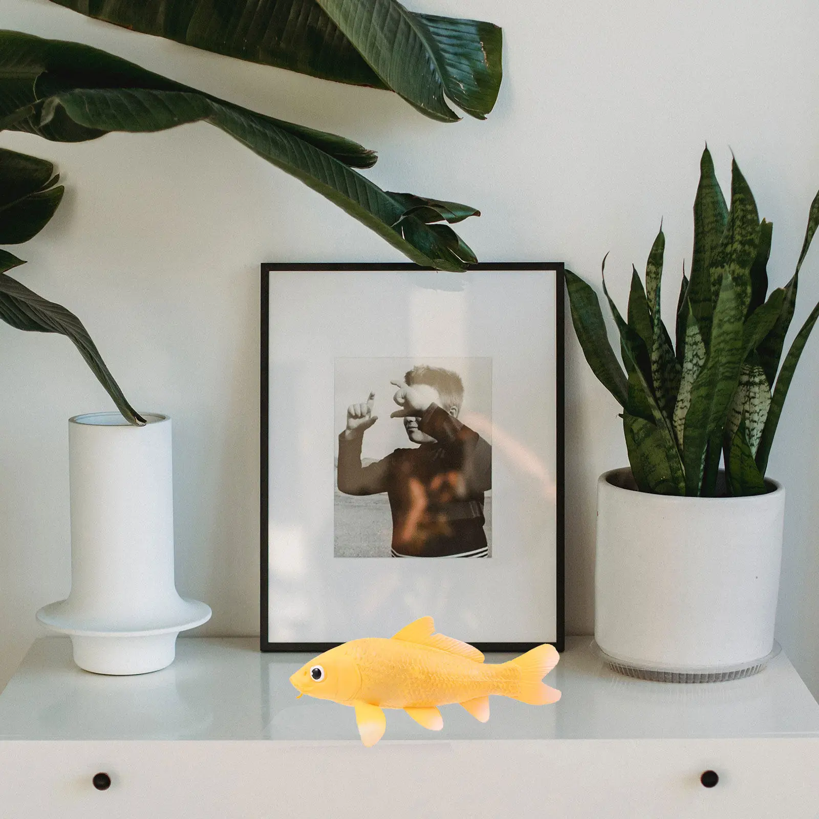 

1Pcs Simulated Koi Fish Creative Plastic Decor Decorative Desktop Office Home Housewarming Fish Adornment Plastic Adornment