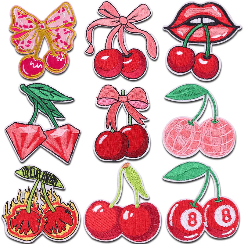 Rosa-rote Kirsch-Stickerei-Aufnäher, Cartoon-Frucht-Blumen-Aufnäher zum Aufbügeln auf Kleidung, niedliche Näh-Aufnäher für Kleidung, DIY-Hut