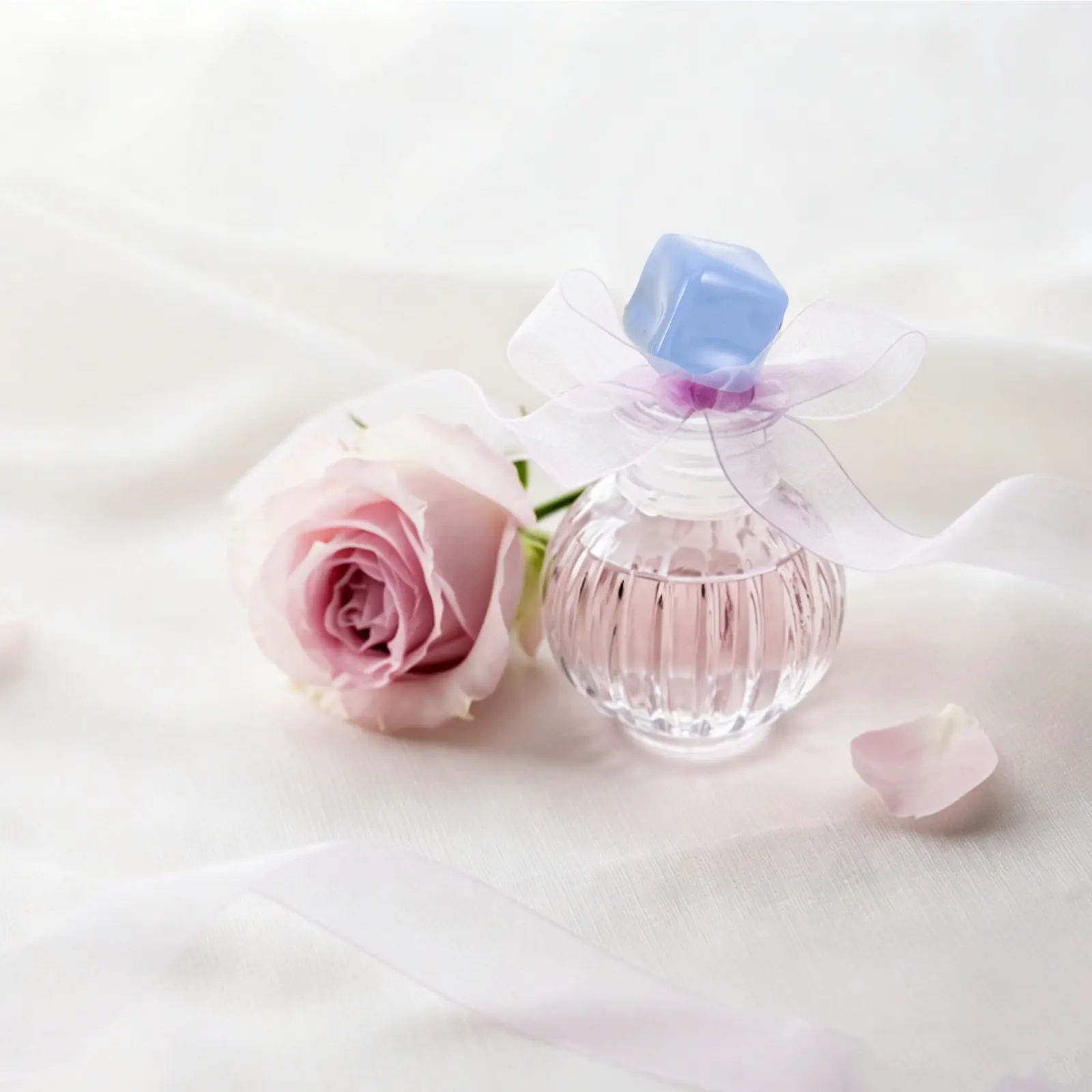 

8Pcs Stylish Irregular Perfume Bottle Cap 15Mm Glossy Plastic Closure Colorful Bottle Lid for Boutique Display Use