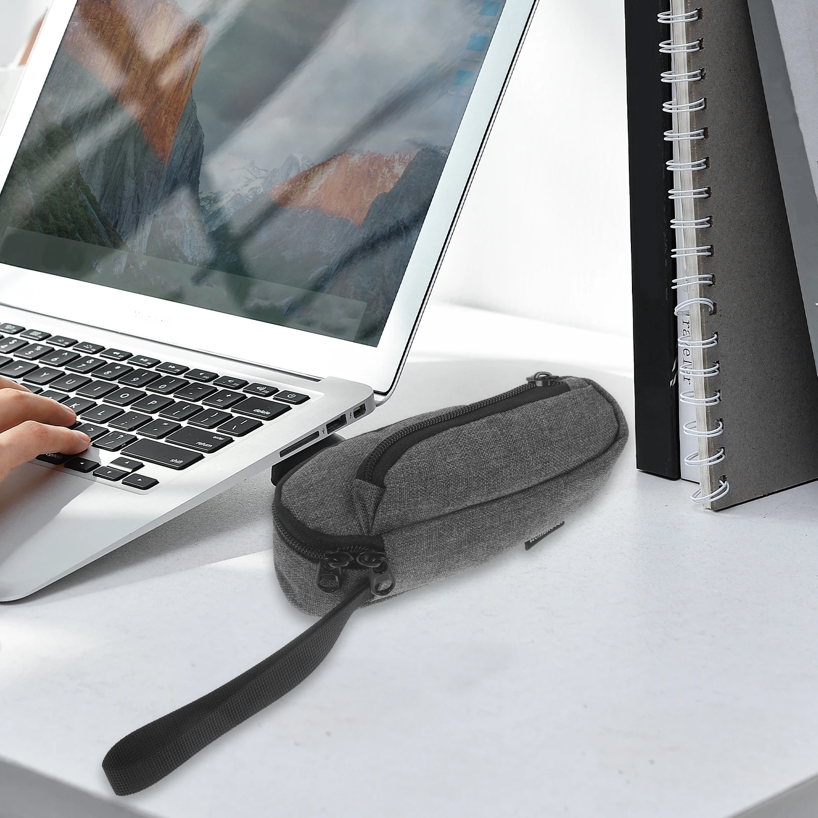 

1pc Portable Electronic Pointer Control Storage with Wrist Strap Soft Lining Compact Size for Office Accessories Recorder Pen
