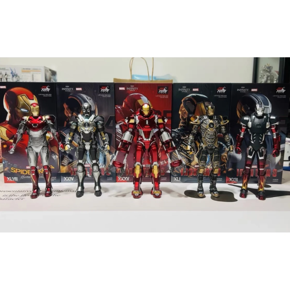 

Новый оригинальный Marvel Zdtoys Iron Man 1/10 Mk35 Mk24 Mk22 Mk41 Mk47 Фигурки Модель игрушки Аниме Подарок на день рождения и Рождество