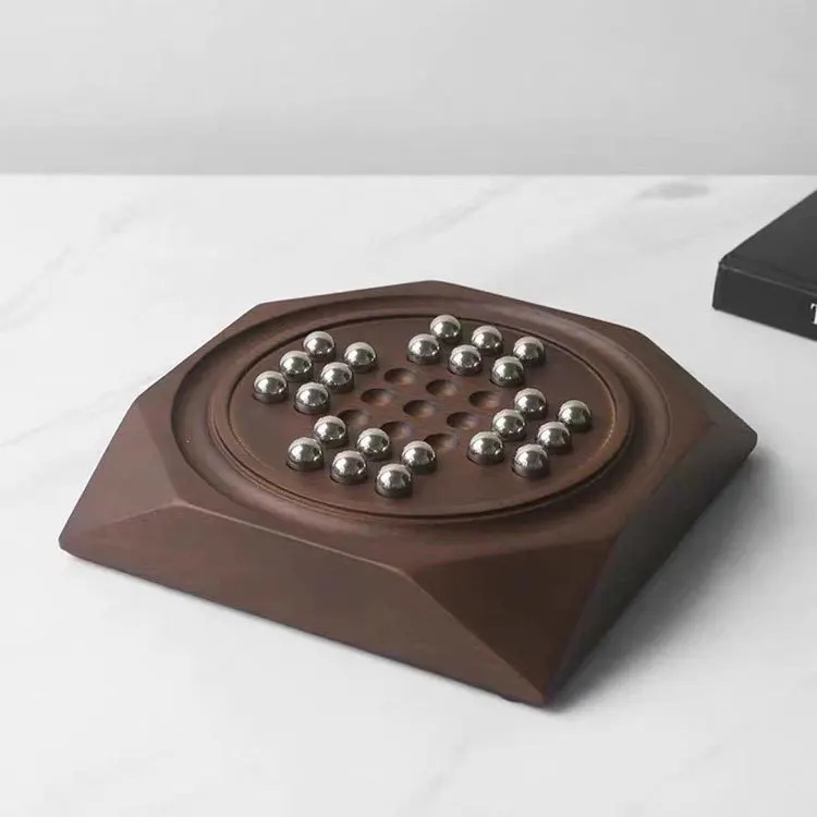 

Light luxury creative puzzle Kong Mingqi checkers game ornament model room hotel study children's room decoration