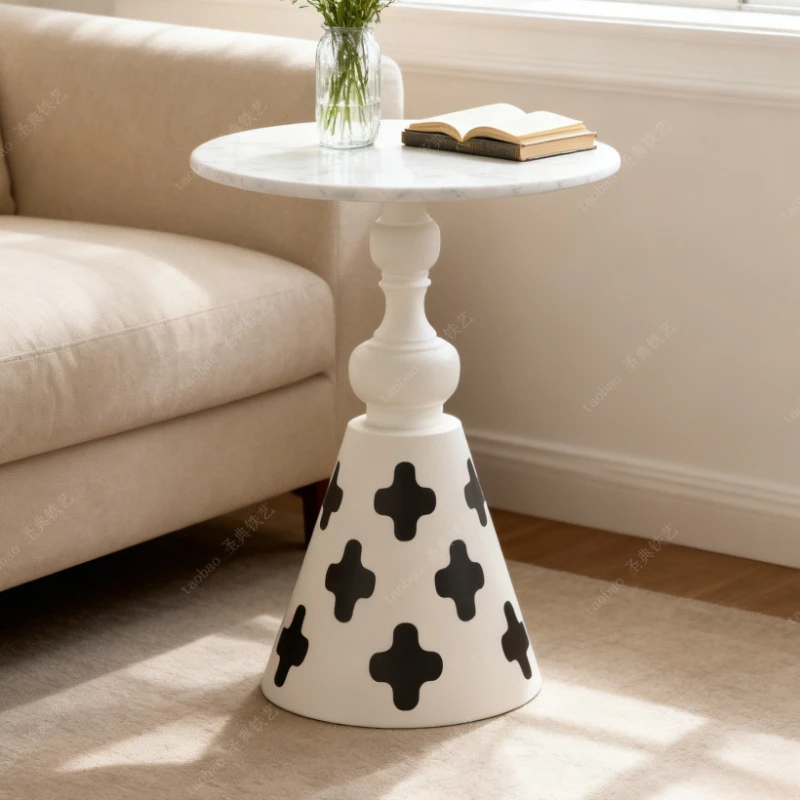 Simple high-end household small coffee table Modern cream style creative round table