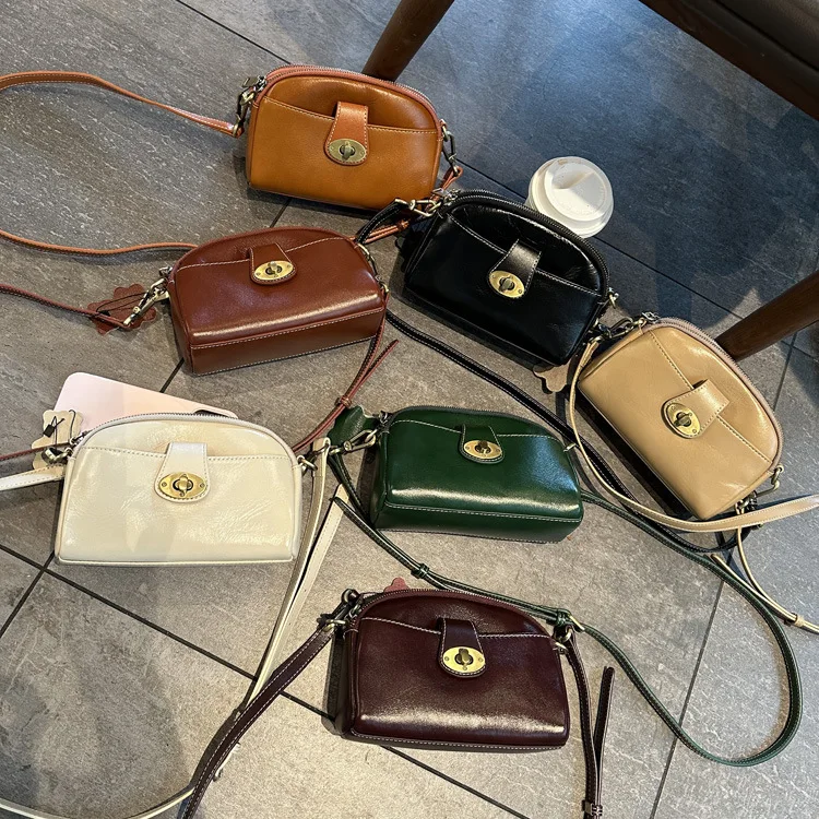 

2024 New Trend Mom Leather Women's Single Shoulder Crossbody Bag Fashion Chain Popular Women's Mini Bag