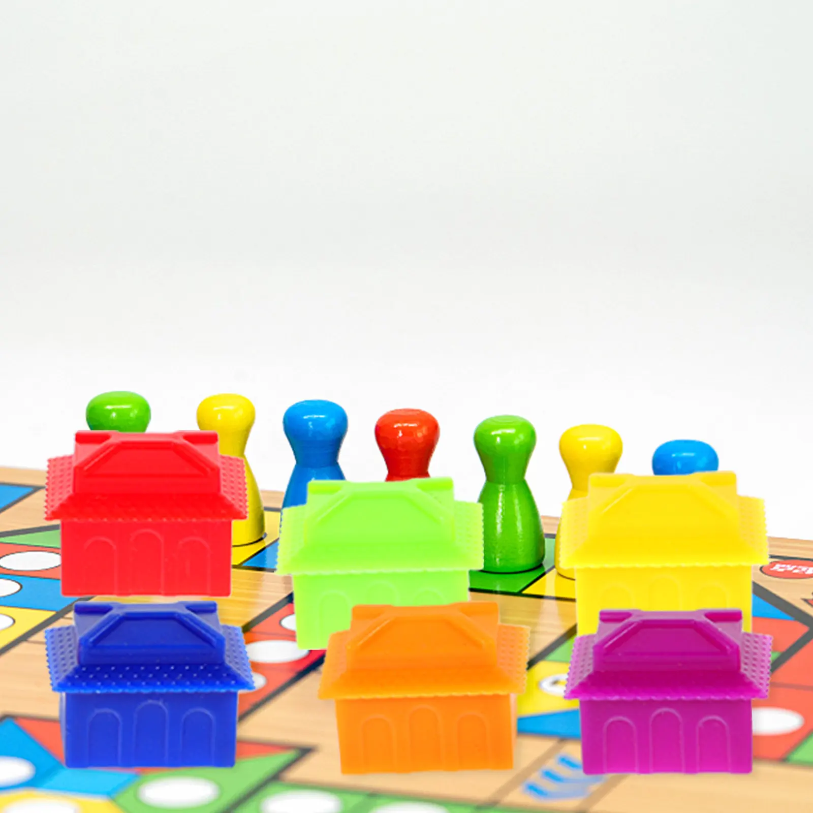 

60Pcs Plastic Board Game Pieces Replacement Game Tokens for Chess Board Games Compact Lightweight Travel Friendly