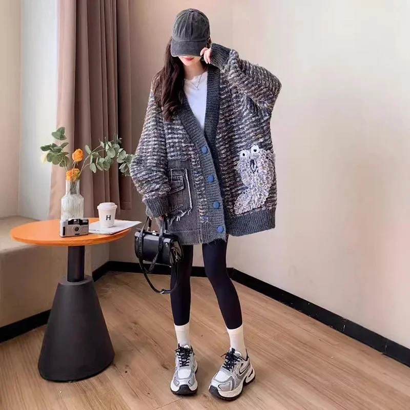 

Новая женская корейская версия, простая универсальная куртка-свитер, модная утолщенная джинсовая однобортная куртка-свитер