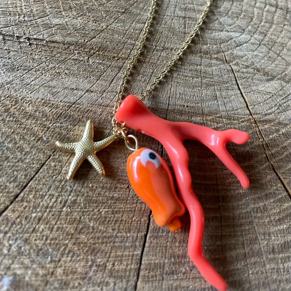 مطلية بالذهب المحيط تقليد المرجان السيراميك الأسماك نجم البحر سحر الشاطئ قلادة للنساء عطلة الصيف قلادة مجوهرات الحفلات #4