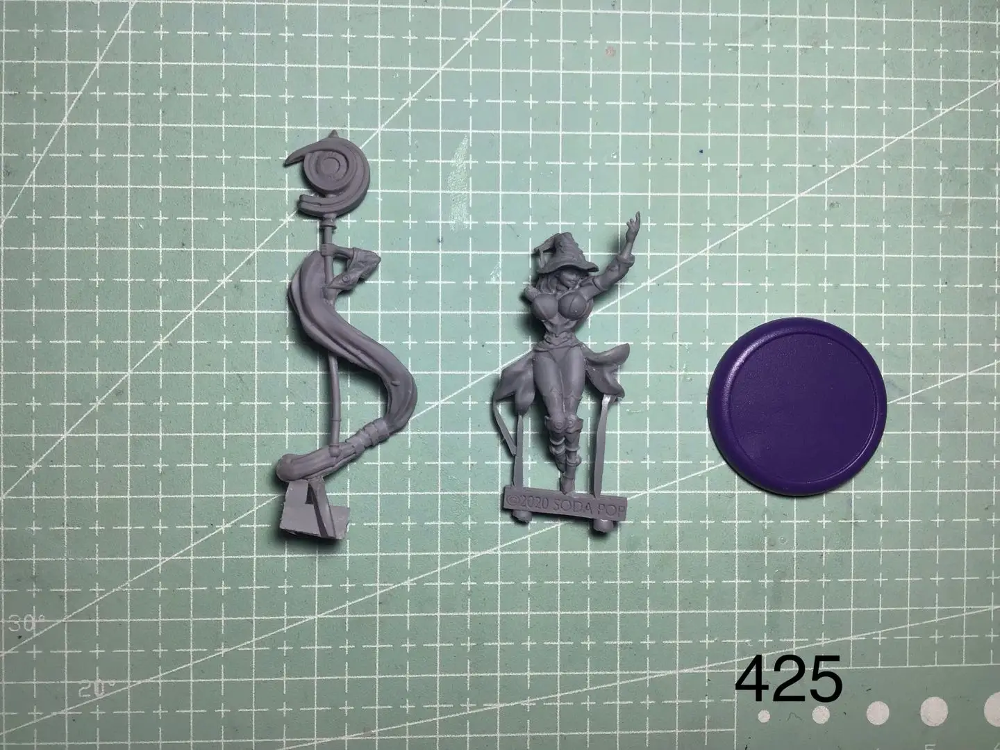 30mm base, Resin Model Figure GK, Unassembled and unpainted kit