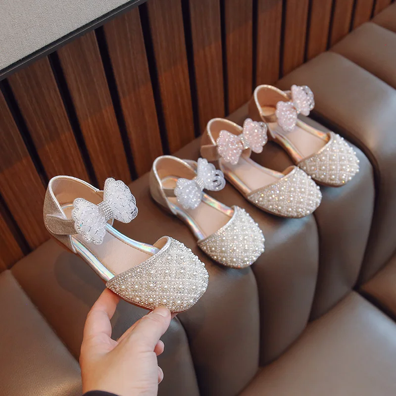 New Summer Fashionable Comfortable Casual and Elegant Beaded Bow Flat-soled Elegant Wear-resistant Girls\' Leather Shoes