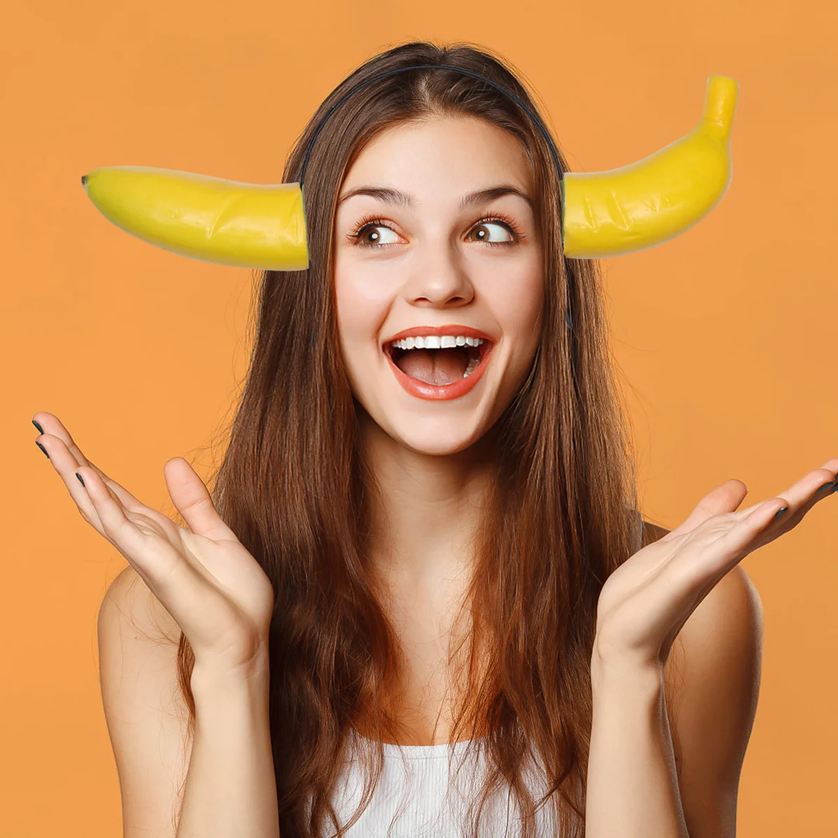 

Funny Banana Headband Lightweight Hair Hoop Exquisite Workmanship Party Cosplay Performance Banana Headdress Eye-Catching