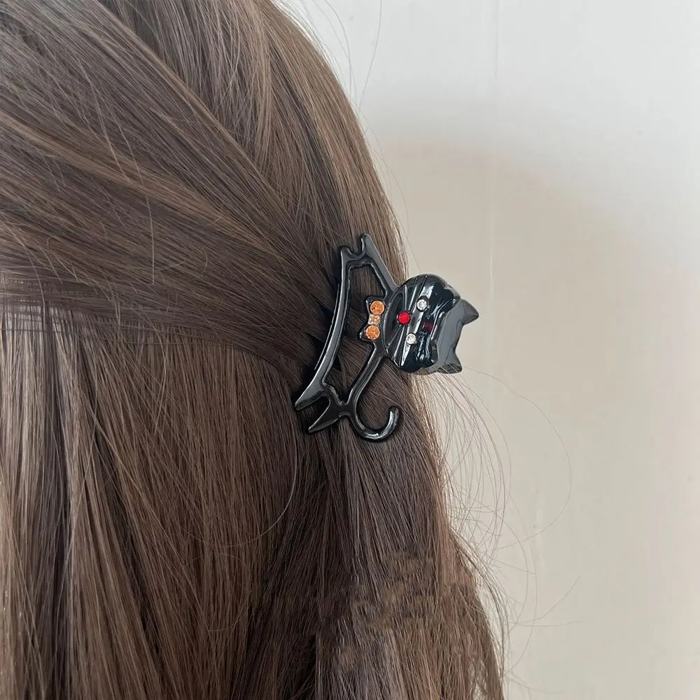 Personalized Acetic Acid Acetate Animal Cat Hair Claw Cartoon Y2k Rhinestone Hair Clip Hollow Diamond Shark Clip Daily