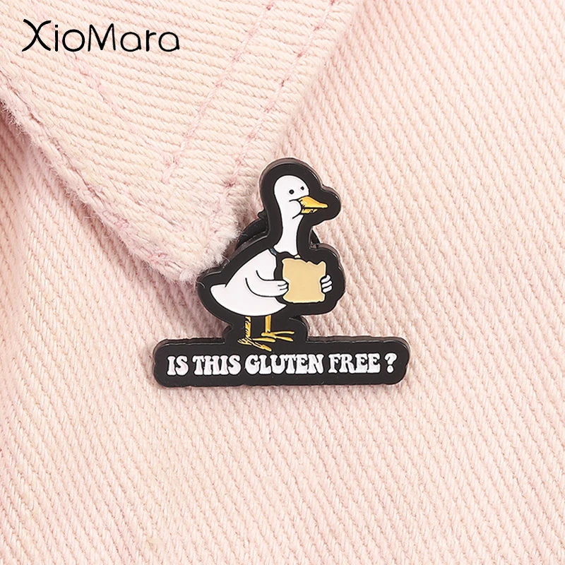 Es esta Pin esmaltado sin gluten, pato de dibujos animados con pan tostado, broche de inteligencia alimentaria, insignia de solapa, regalos de joyería divertidos para amigos