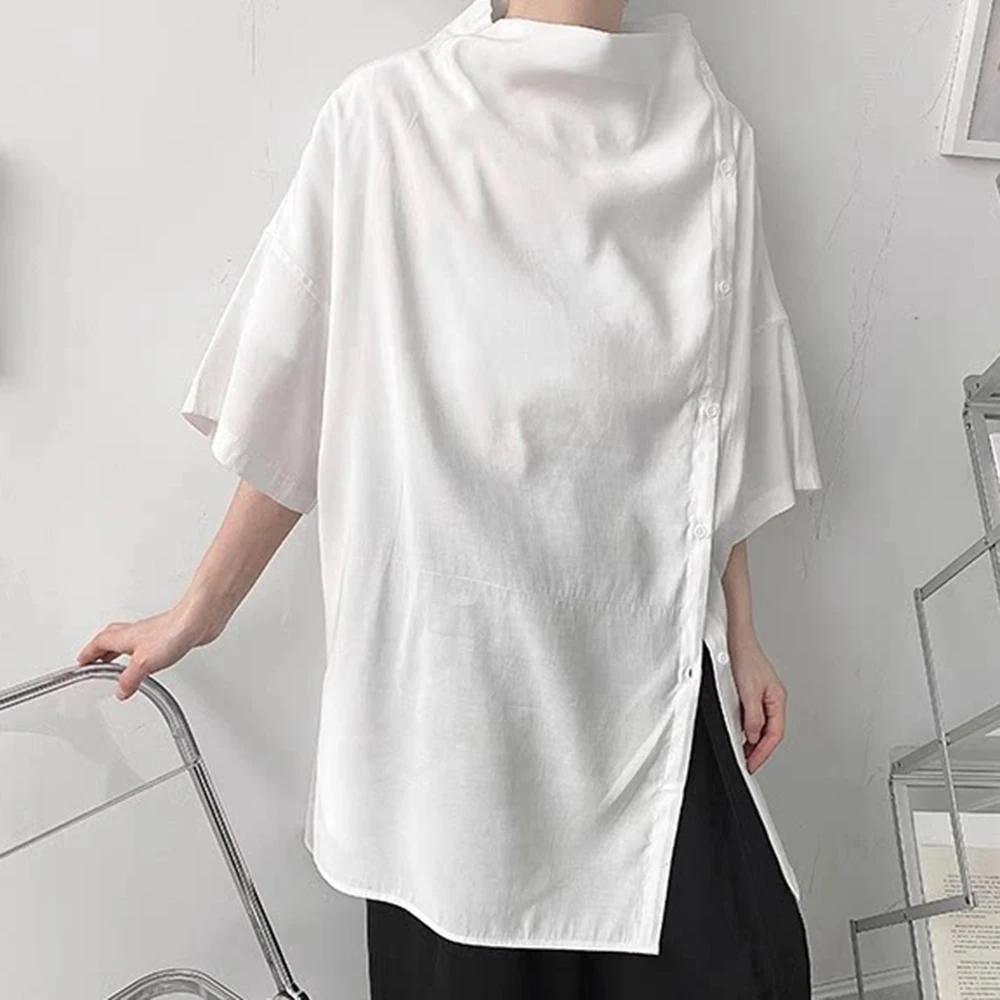 Herren Einfarbiges Unregelmäßiges Asymmetrisches Hemd mit Knöpfen und Schlitz am Saum Sommer Streetwear Mode Outdoor City Boy Urban Kurzarm Freizeit-Oberteil