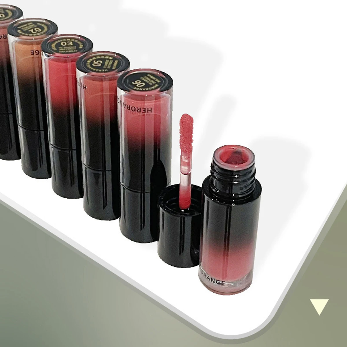 New Fashionable Liquid Soft Mist Matte Mouth Red Lip Gloss Easy To Apply Moisturizing Lipstick Cosmetics