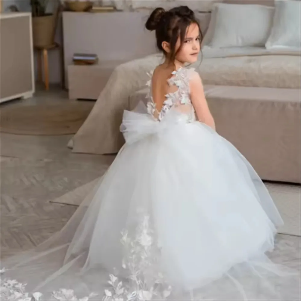 

Pure Flower Girl Wedding Dress Appliques Bow Sleeveless with Tail Fluffy Cute Children First Communion Birthday Party Ball Gown