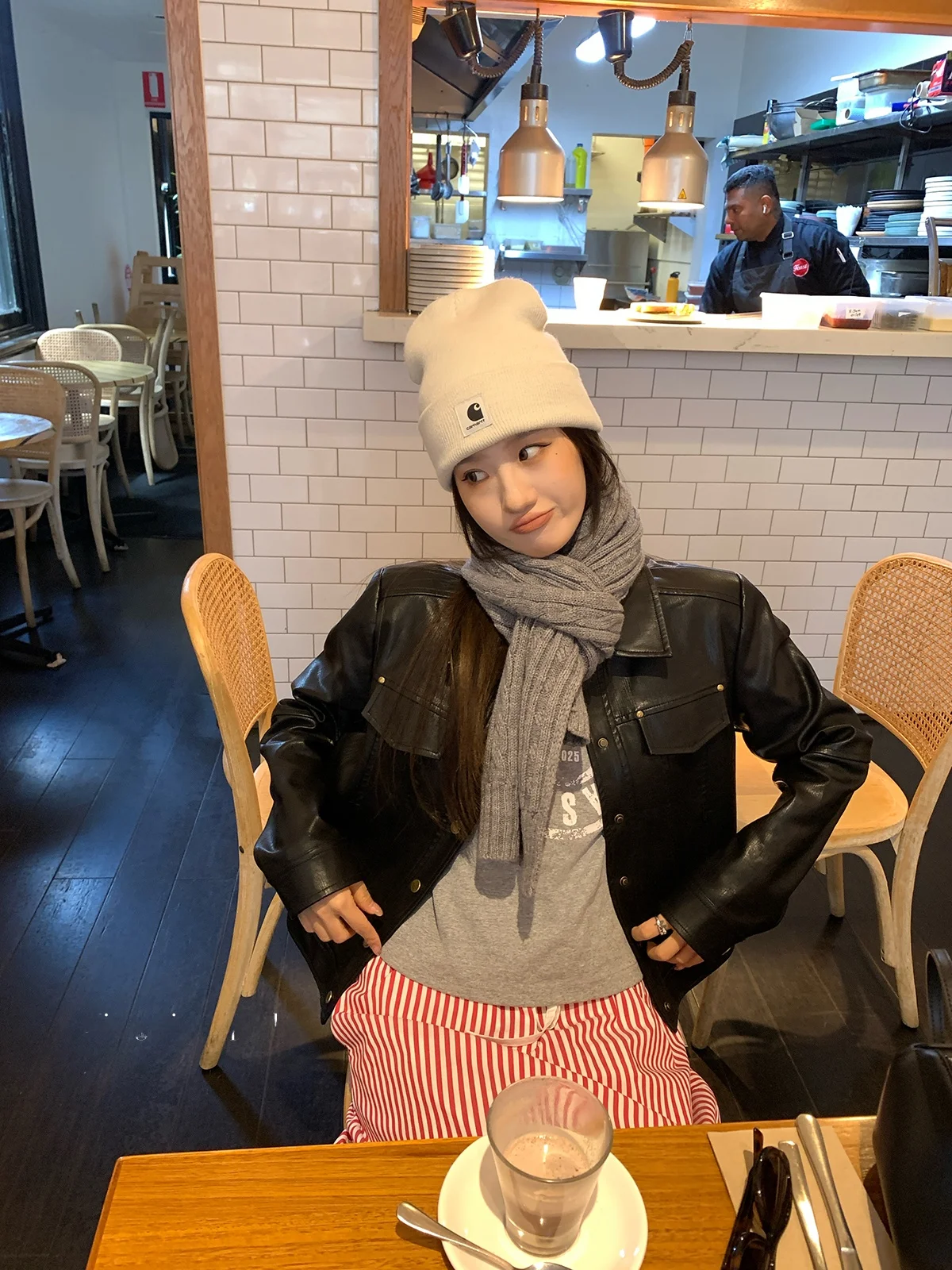 Jaqueta Feminina Retrô Slim Fit de Couro PU, Elegante e Versátil, Estilo Curto, Xianai No Spice, Manga Longa com Botões