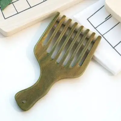 

Ergonomic Green Sandalwood Wood Comb Non Static Wide Tooth Hairdressing Pick Comb Comfortable Handle for Daily Care Hair Styling