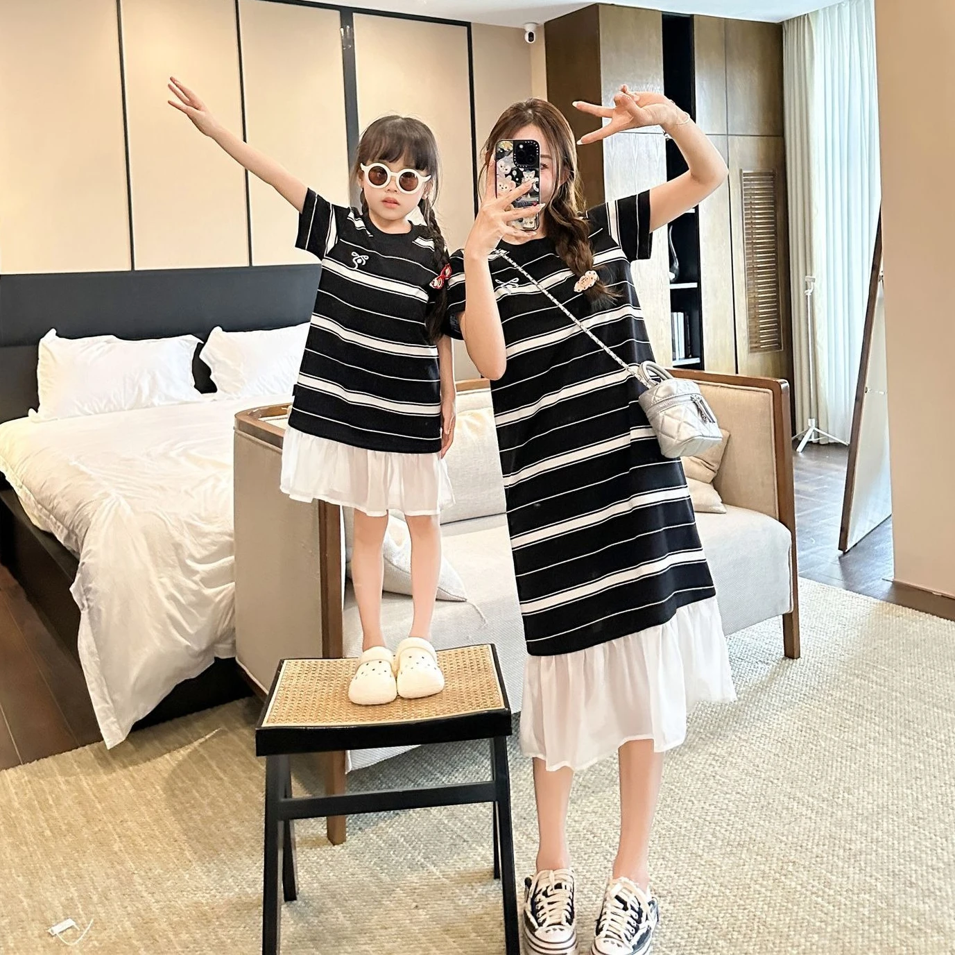 Family Matching Couple Clothes Mom Daughter Dress DadSon T Shirts Korean Parent-child Brother Sister Sibling Outfit Baby Romper