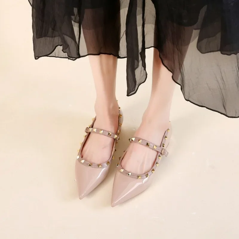 2024 Autumn New Women Shoes Temperament Mary Jane British Style Metal Rivets Shallow Mouth Pointed Female Flat Women\'s Shoes