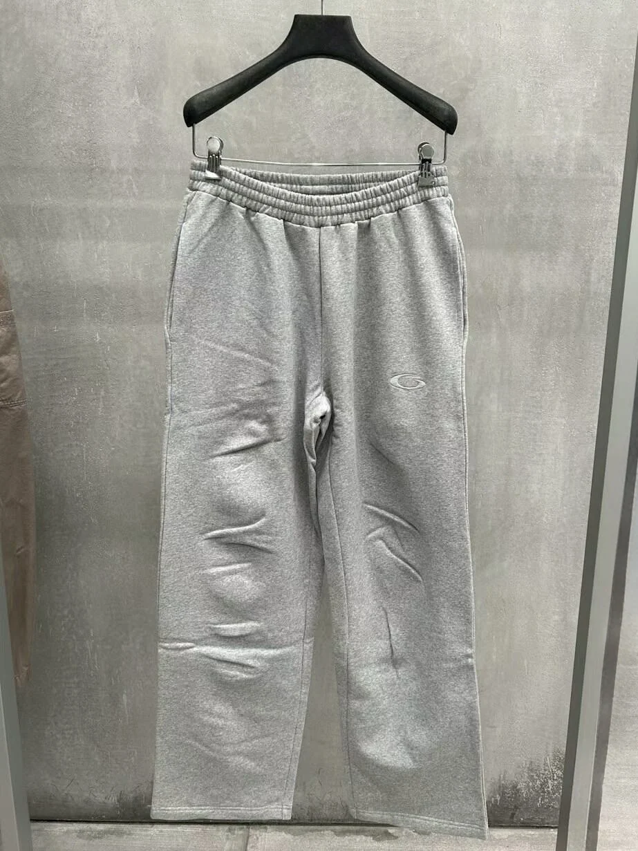 

New 26SS round Ring Embroidered Letter Logo Loose Fit Sporty Casual Pants Unisex Straight Leg Cotton Trousers for All Seasons