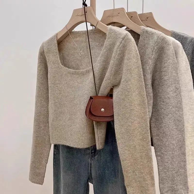 

Женский осенне-зимний толстый свитер с воротником-стойкой