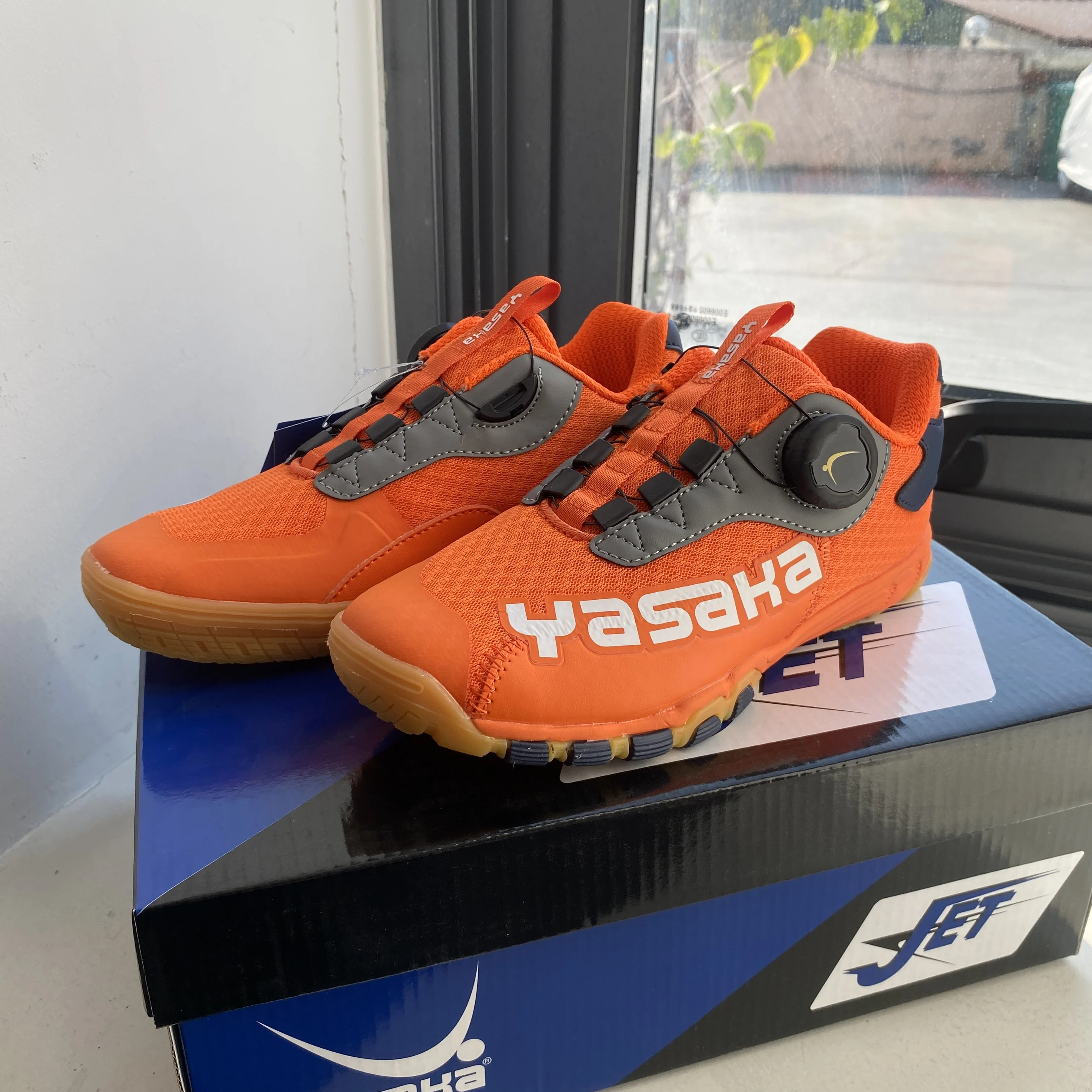 

Mens Breathable Training Shoes Professional Badminton Shoes Mens Volleyball Shoes Comfortable Non-slip Tennis Shoes
