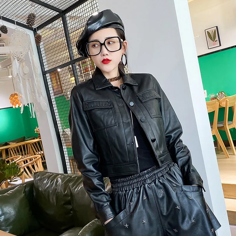 

2023Genuine Leather Short Jacket Women Heart Rivets Single Breasted Sheepskin Coat Street Casual Red Black Female Motorcycle Jac