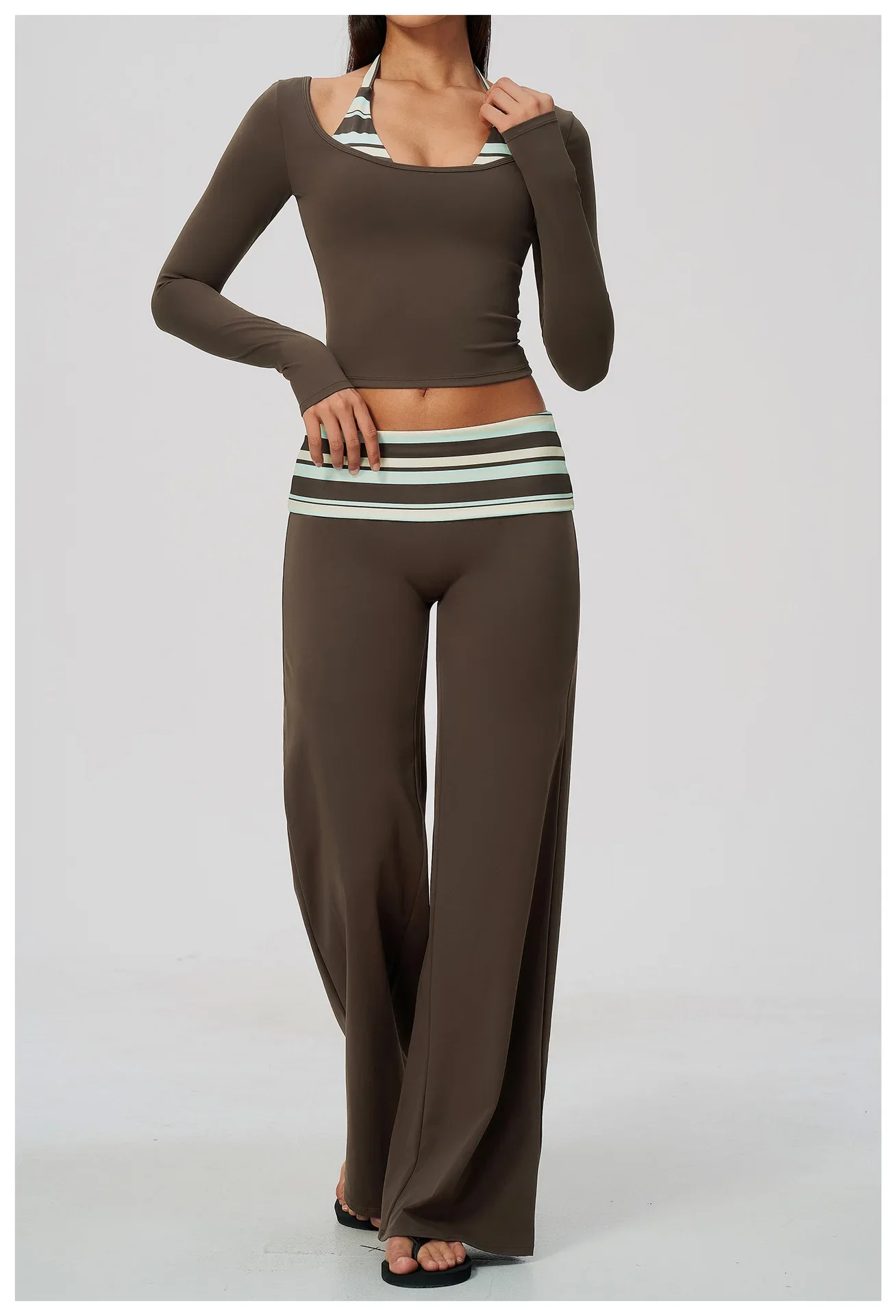 Damen 2-teiliges Yoga-Outfit, Langarm-Oberteil mit schmaler Passform, gestreifte, weit geschnittene Flare-Hose, Activewear-Set für Fitnessstudio, Training und Fitness – Detail 11