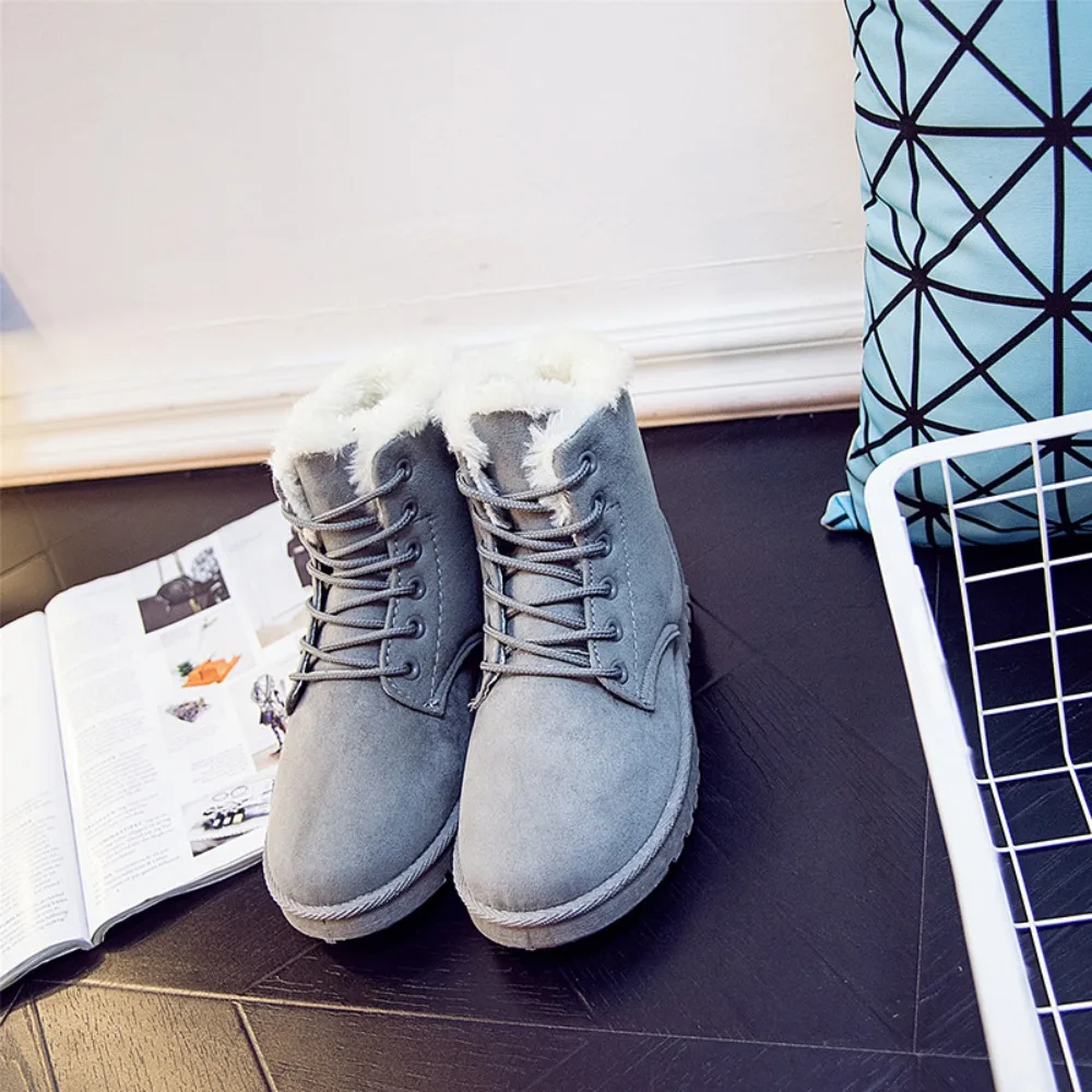 

Autumn and Winter Fashion New Casual Comfortable Plus Velvet Warm Solid Color Cross Belt Round Toe Women's Short Boots