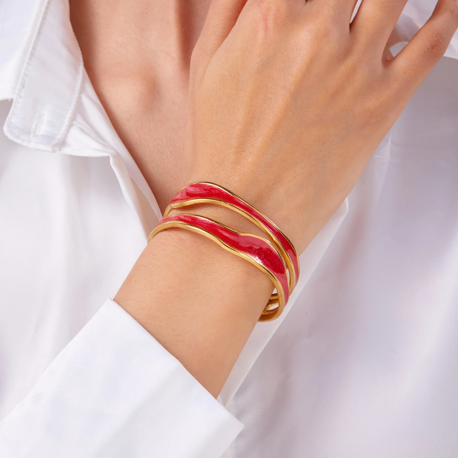 Offenes Vintage-Armband aus weißem Emaille-Edelstahl für Damen, einfaches Metall, unregelmäßige Form, geometrisches Armband, kein Verblassen von Schmuck – Detail 8