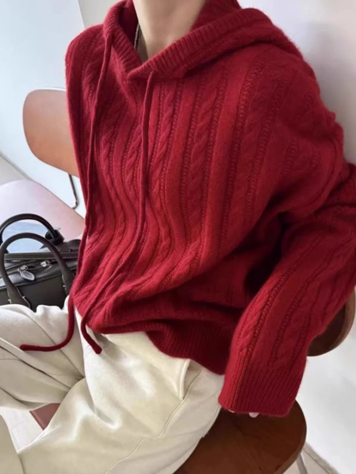 

Soft waxy foreign air red hooded 100 pure cashmere sweater women's loose knit hooded woolen base sweater to wear sweater