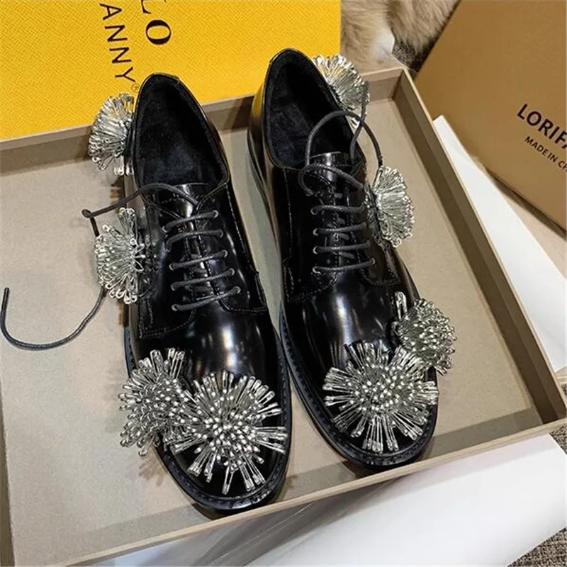 Flower Women Brtitish Designer Loafers Shoe Retro Black Woman Deby Shoes Genuine Leather Ladies Performance Wedding Shoe