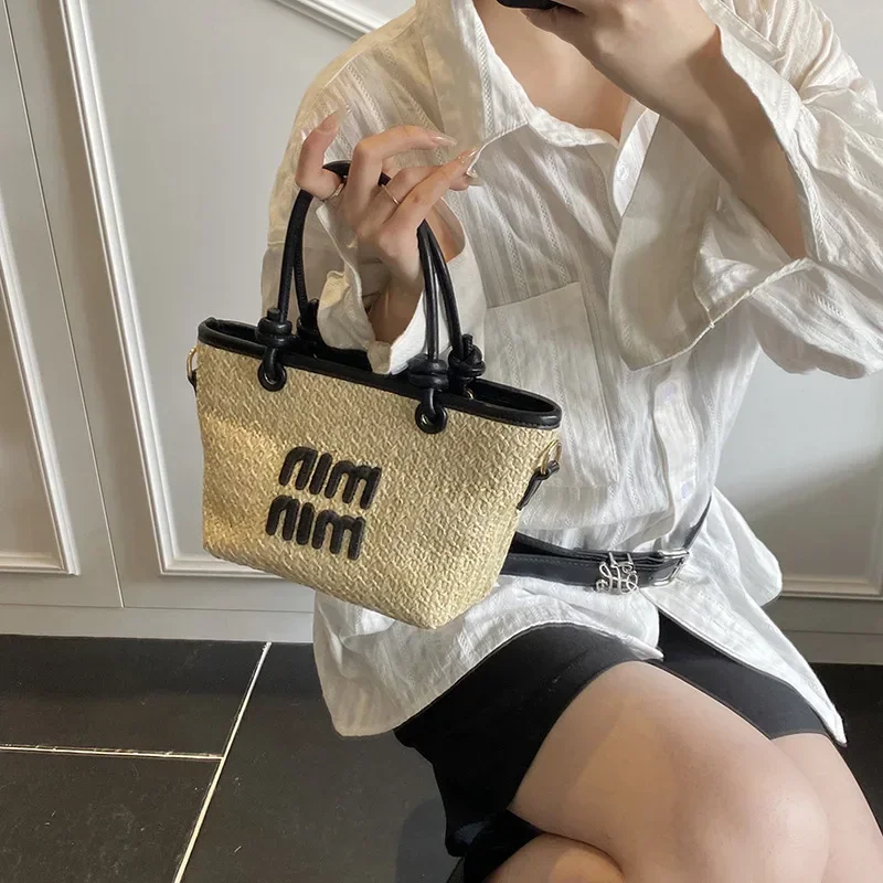 

Minimalist Woven Shoulder Bag - Lightweight Crossbody Purse for Women, Boho Chic Underarm Handbag, Casual Everyday Tote