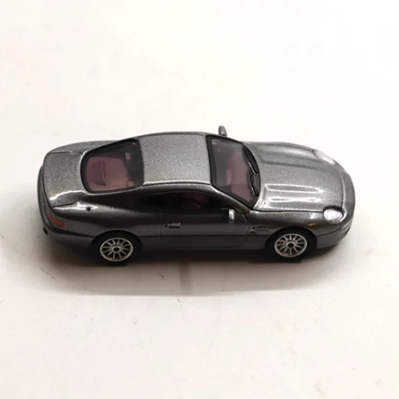 1:87 Skala DB7 Coupe Plastikowy Retro Model Samochodu Sportowego Gotowy Produkt Symulacja Kolekcja Zabawek Prezent Statyczny Model