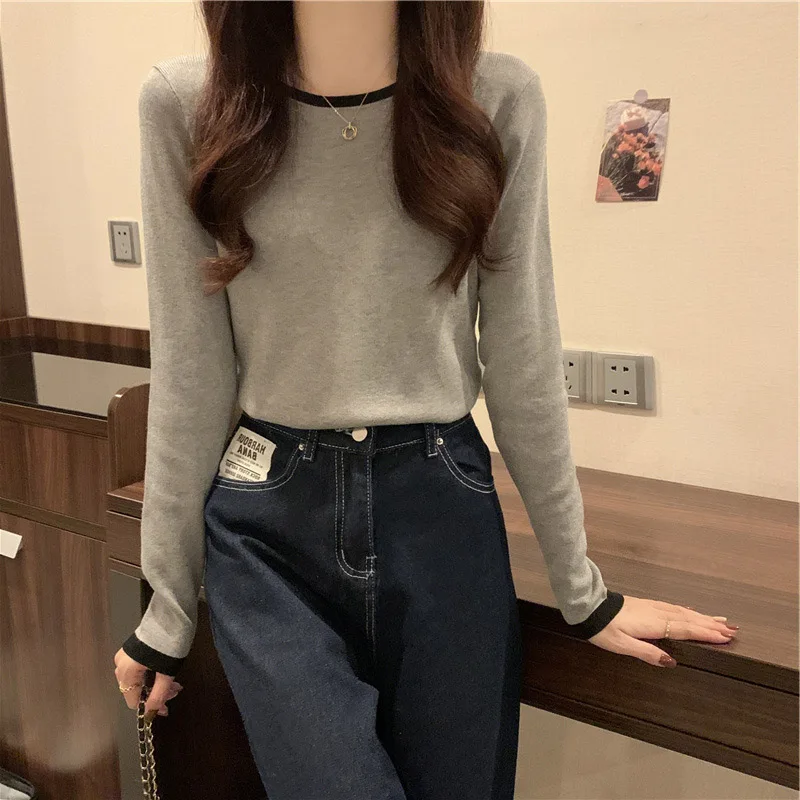 Autumn Women T-shirt Slim Fit Base Layer Long Sleeve Design Unique Style Round Neck Short Thin Top