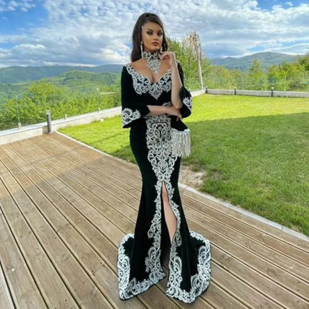 

Arabic Evening Dress V-neck Sexy Mermaid Prom Gown With White Appliques Plus Size Velvet Mother of the Bride Party Dress