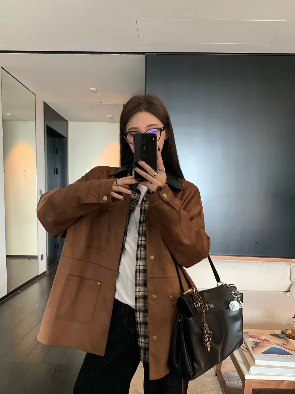 

Женская повседневная куртка East Artist Lin2 Quatre-ket Ne irt Jaet с контрастной кожаной отделкой в стиле середины века